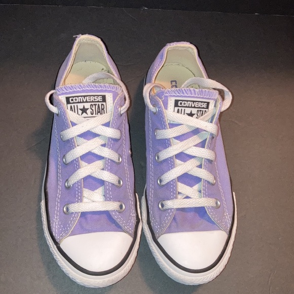 Converse Unisex 70 Ox Lilac Chuck Taylor All Star Low Top Sneakers Youth Size 2 - Picture 3 of 12